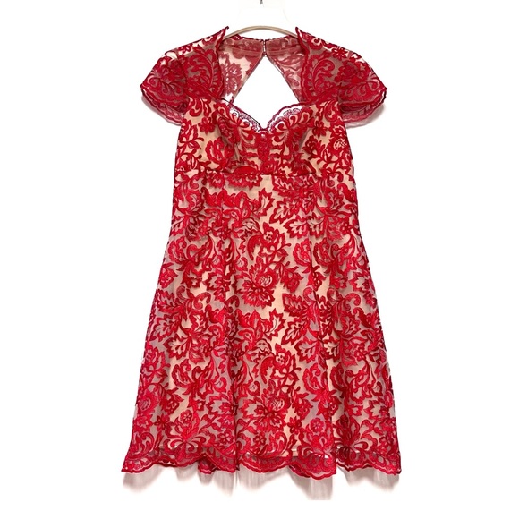 Marchesa Notte Embroidered Mini Dress Red Lace Cap Sleeve Flare Valentines SZ 10 - Picture 2 of 15
